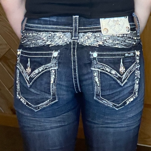 Miss Me Denim - Miss Me Signature Skinny Jeans with Embellished Back Pockets - size 26